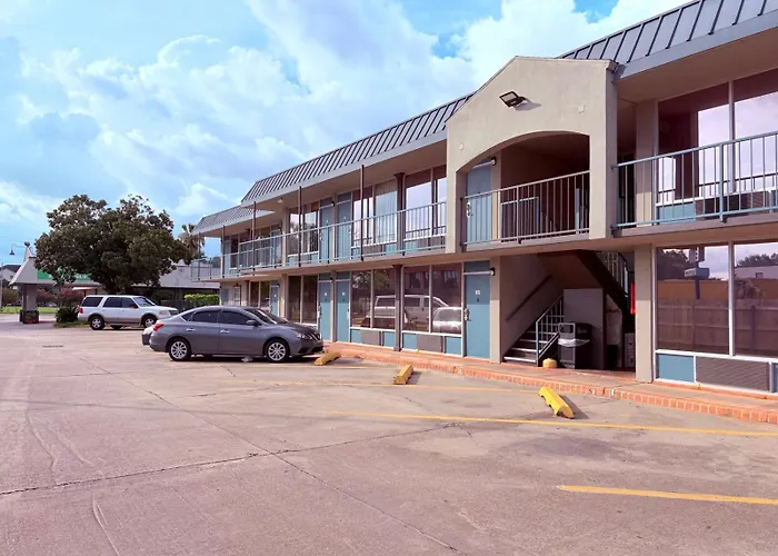 All Motels Discovery Inn Lafayette